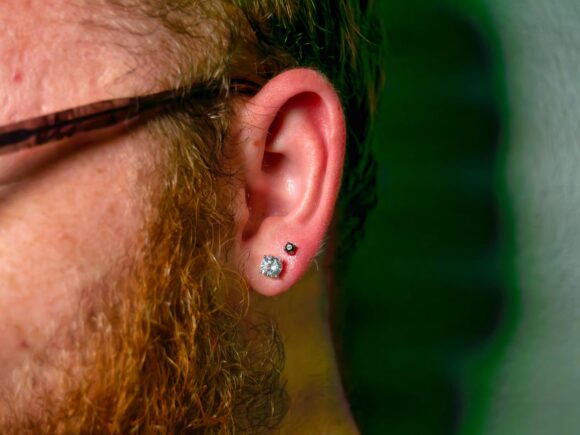 Piercings (13)